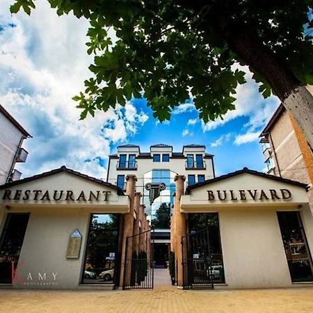 Hotel Bulevard Hunedoara Exterior foto