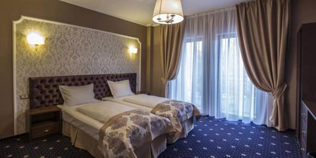 Hotel Bulevard Hunedoara Exterior foto